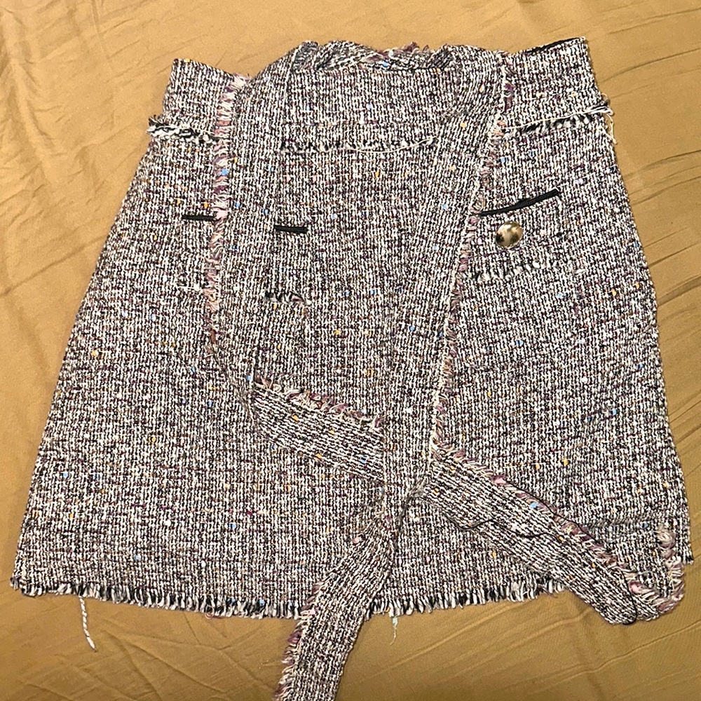 Women’s vintage tweed mini skirt